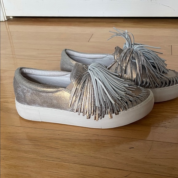J/SLIDES Smerallic Fringe Slip-On Sneakers 8-1/2 - Picture 1 of 8